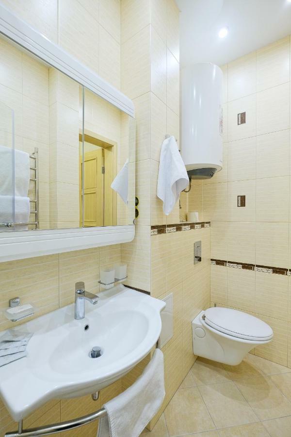 Apartament Petrovskie On Kartashova 3 Apartment Tomsk Luaran gambar